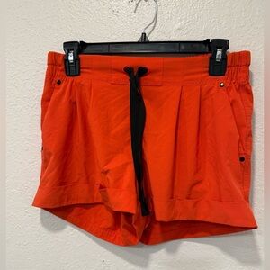 Lululemon Loose Deep Orange Cuffed Shorts w/ Drawstring Women’s 6 Athletic